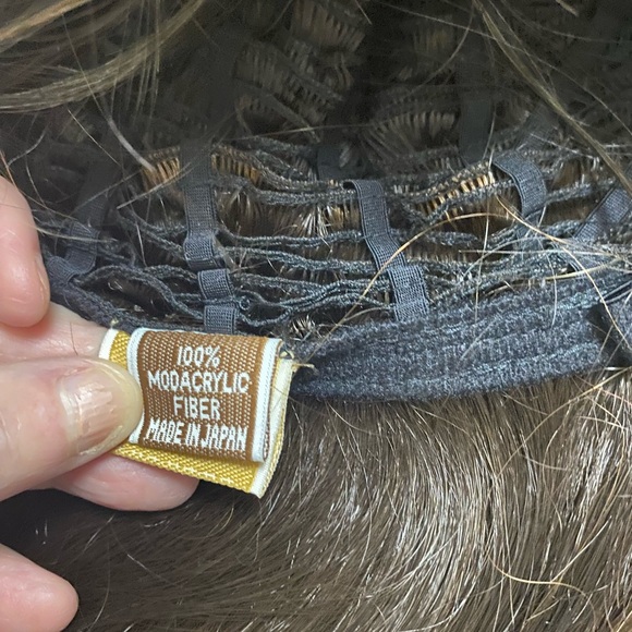 Elegant Brown Women's Wig - Picture 3 of 3